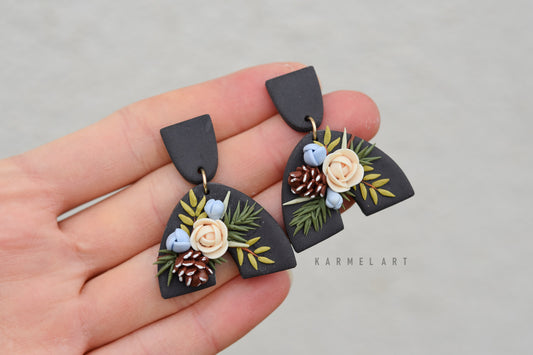 Christmas Earrings | Pinecone