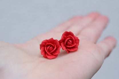 Poppy Earrings studs | Red Wine