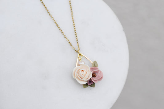 Floral Necklace | Pearl Rose