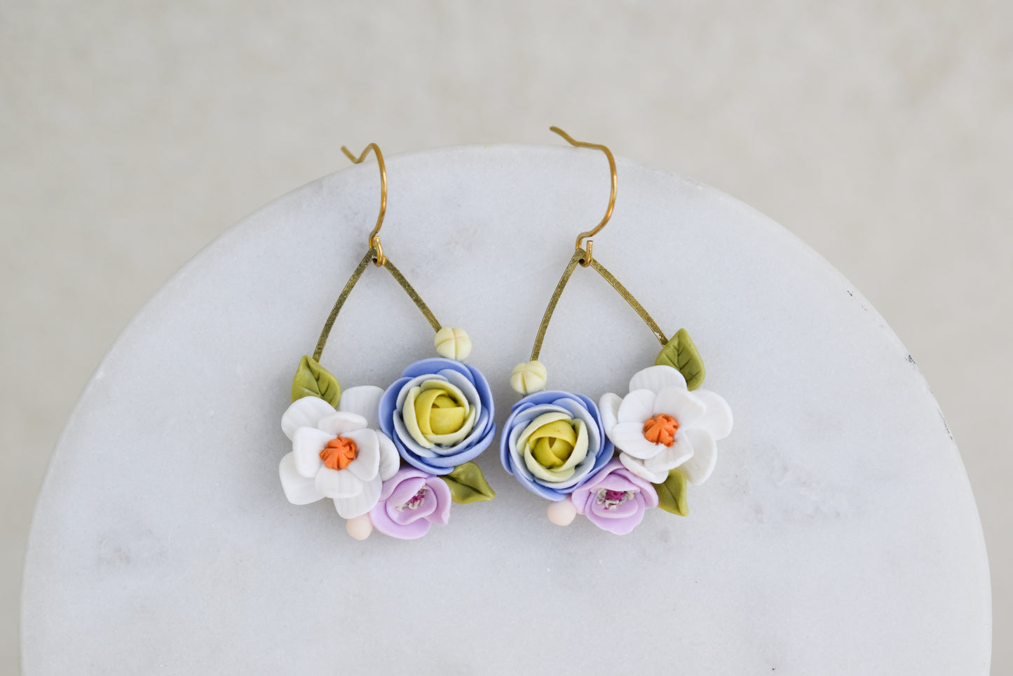 Teardrop floral earrings | Daisy