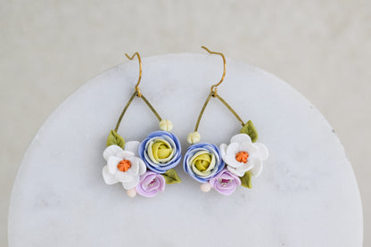 Teardrop floral earrings | Daisy